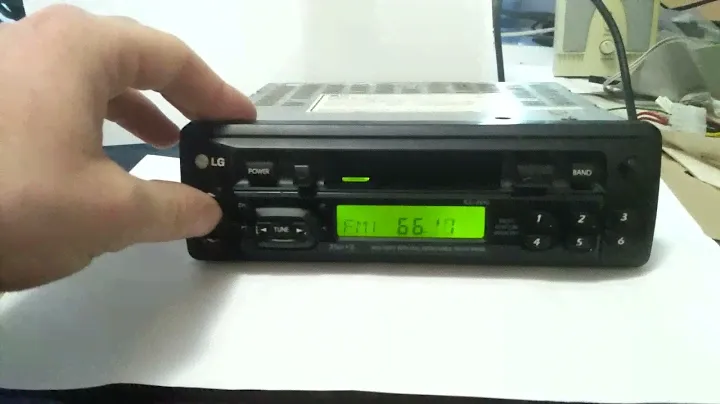 Кассетная автомагнитола LG LC-2510